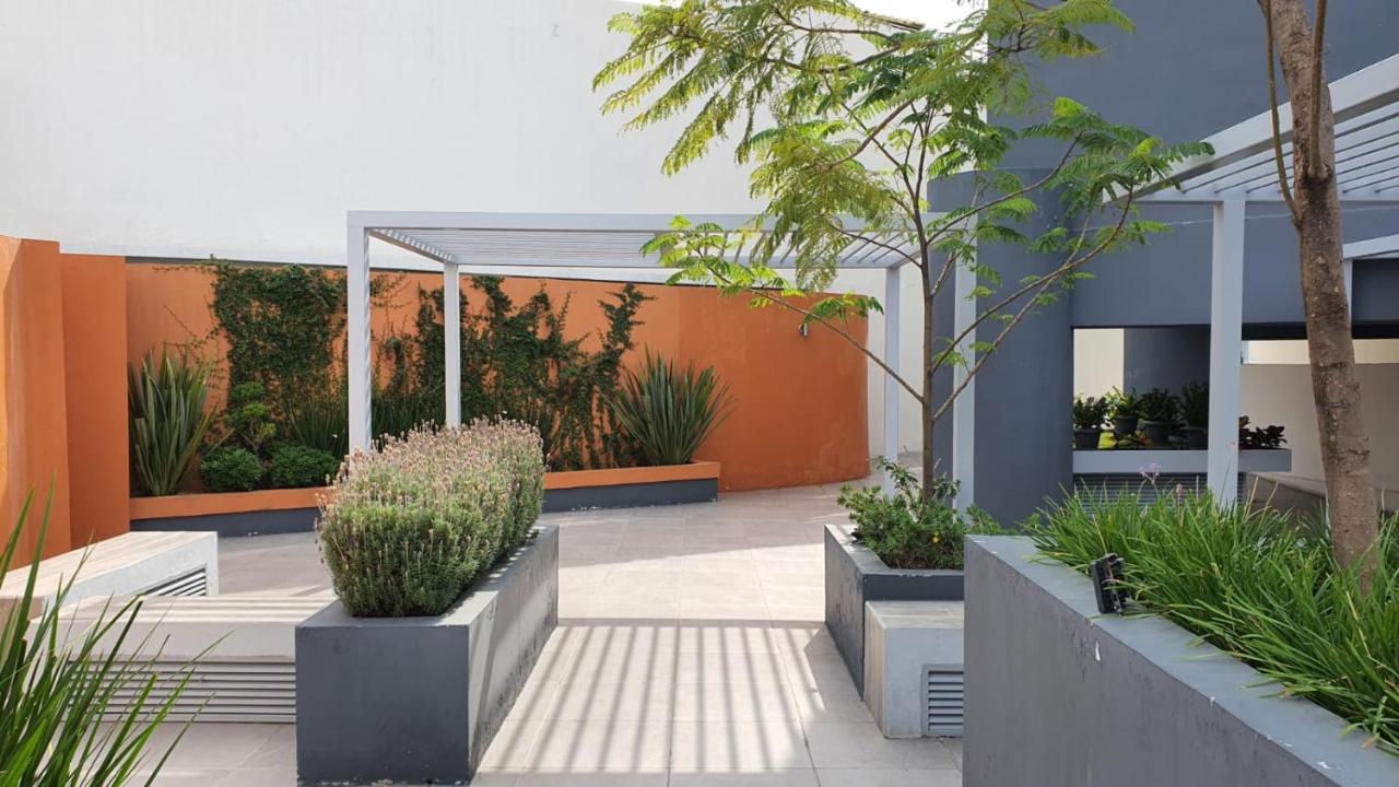 Departamento Nuevo Y Centrico Con Ambiente Familiar En Guadalajara Apartment Exterior photo